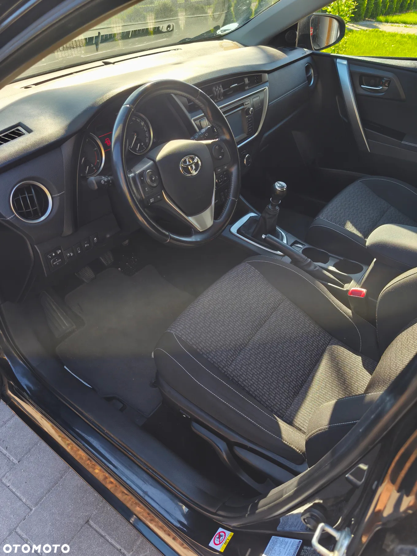 Toyota Auris 2.0 D-4D Comfort - 17