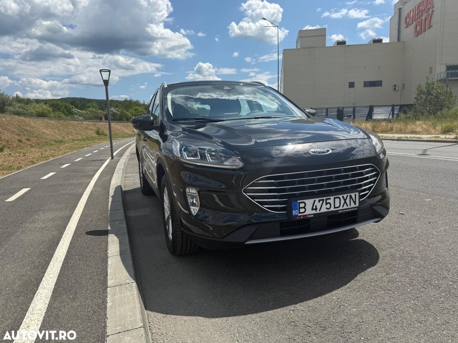 Ford Kuga 2.5 Duratec FWD FHEV Titanium - 1