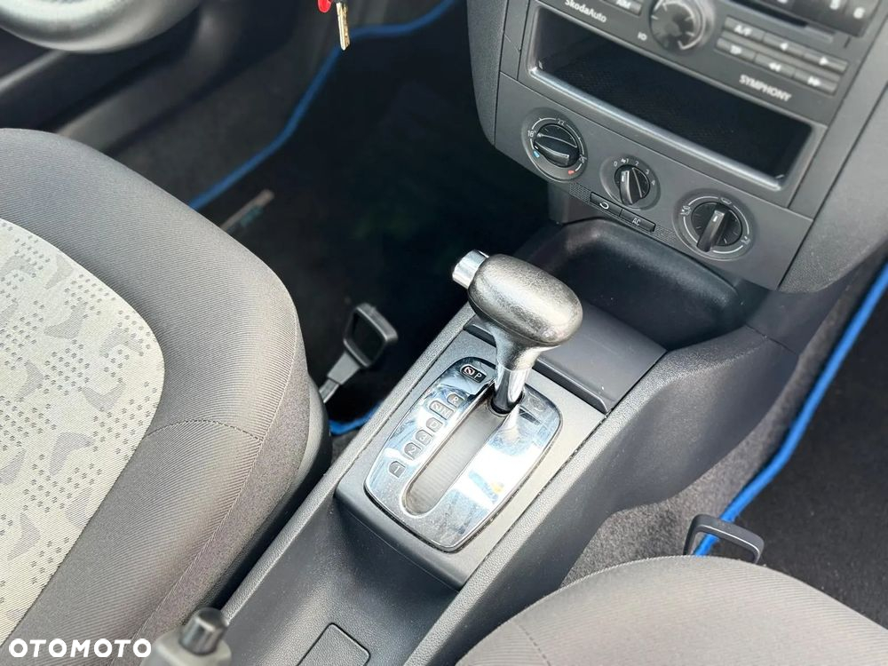 Skoda Fabia - 17