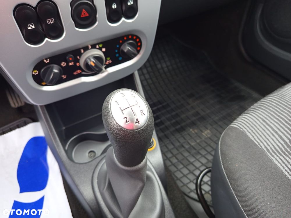 Dacia Sandero 1.4 Laureate - 30