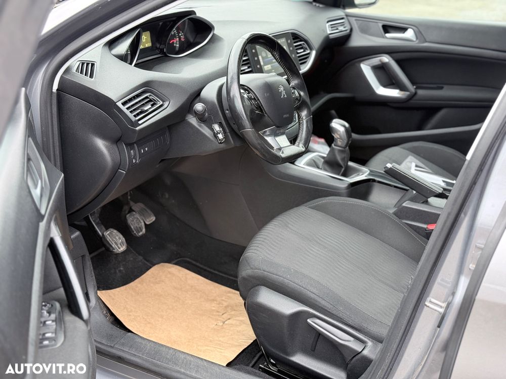 Peugeot 308 PureTech 110 Stop & Start Allure - 6