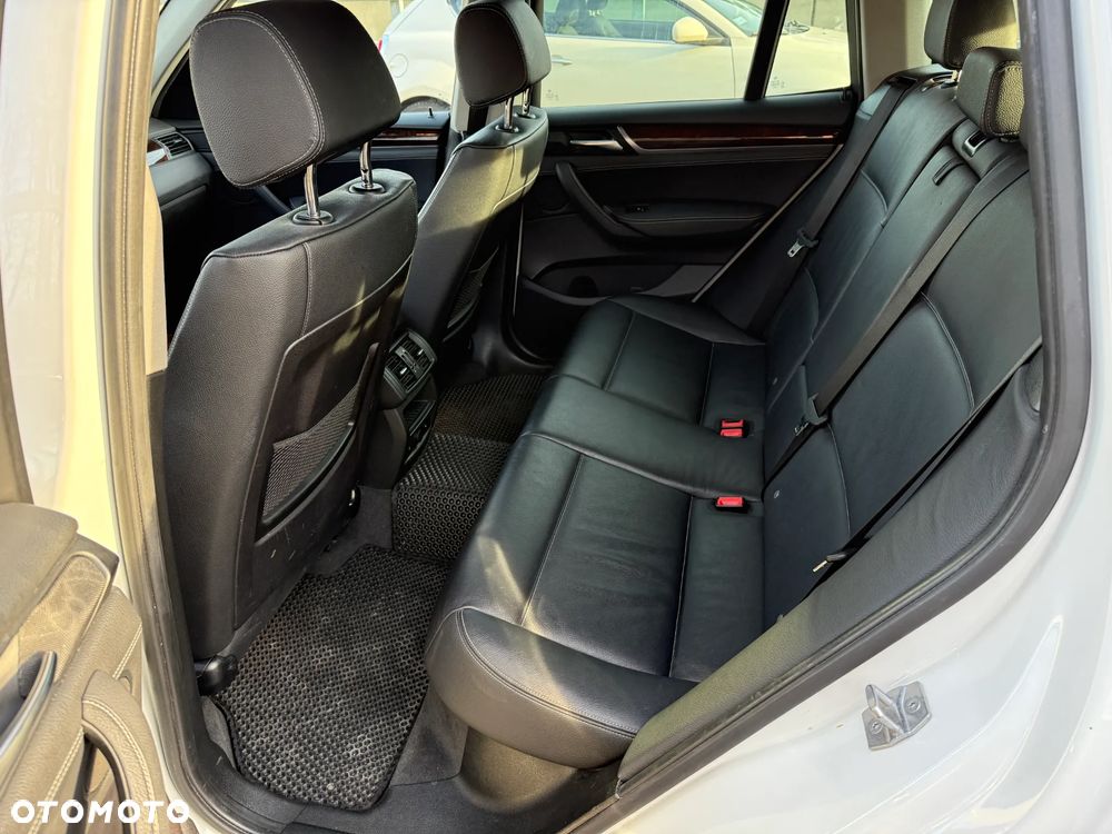 BMW X3 28i xDrive - 7