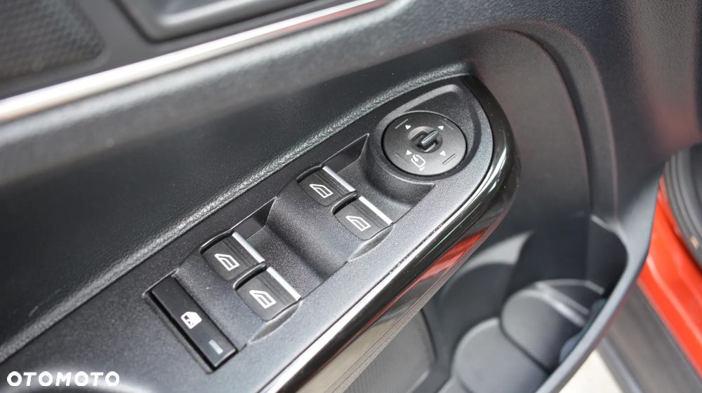 Ford B-MAX - 35