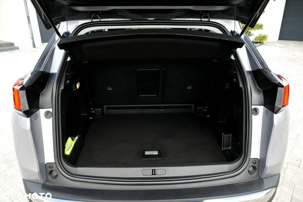 Peugeot 3008 1.2 PureTech Active Pack S&S EAT8 - 34