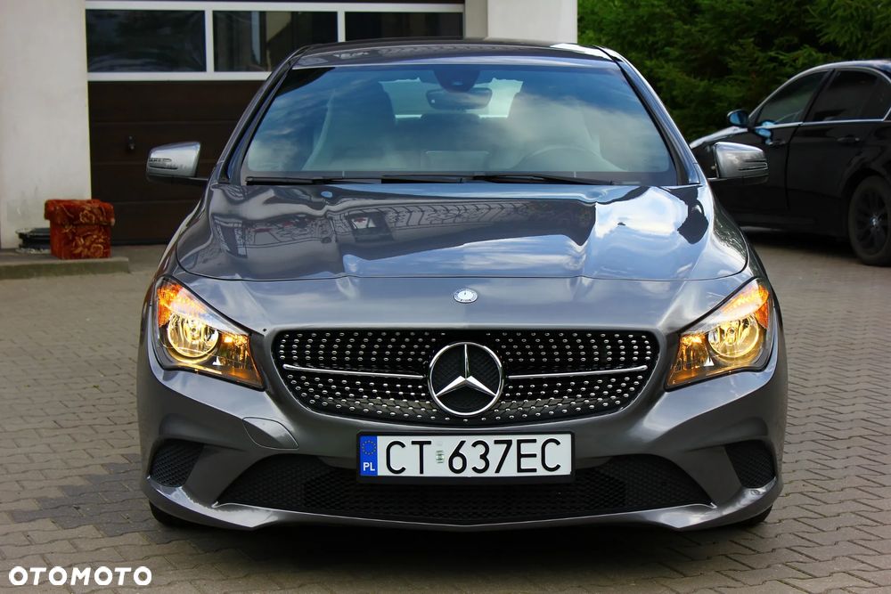 Mercedes-Benz CLA 250 4Matic 7G-DCT - 21