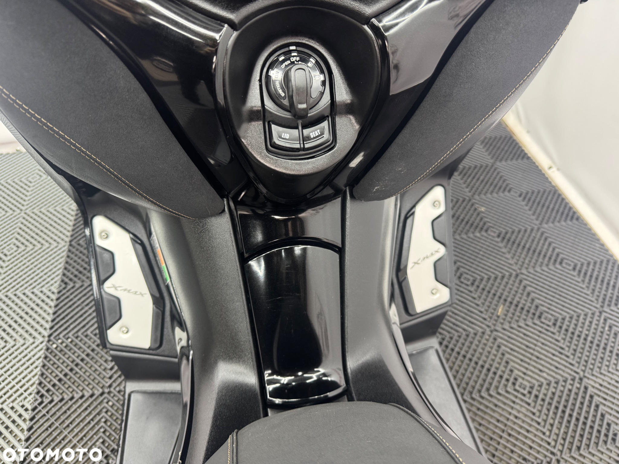 Yamaha X-max - 29