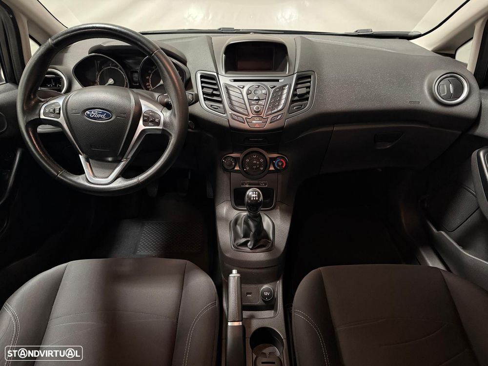 Ford Fiesta 1.0 Celebration - 9