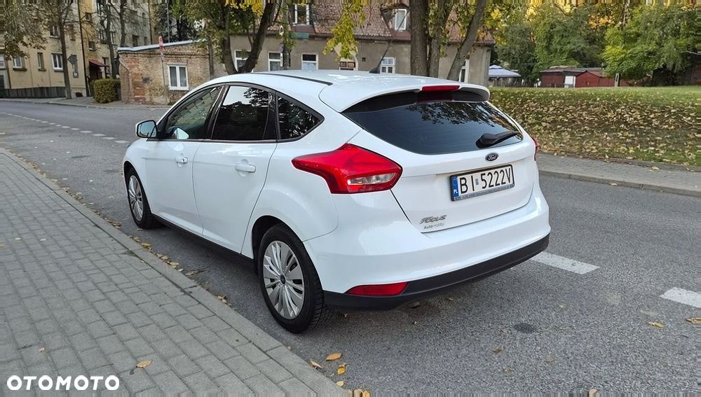 Ford Focus 1.6 Trend - 11