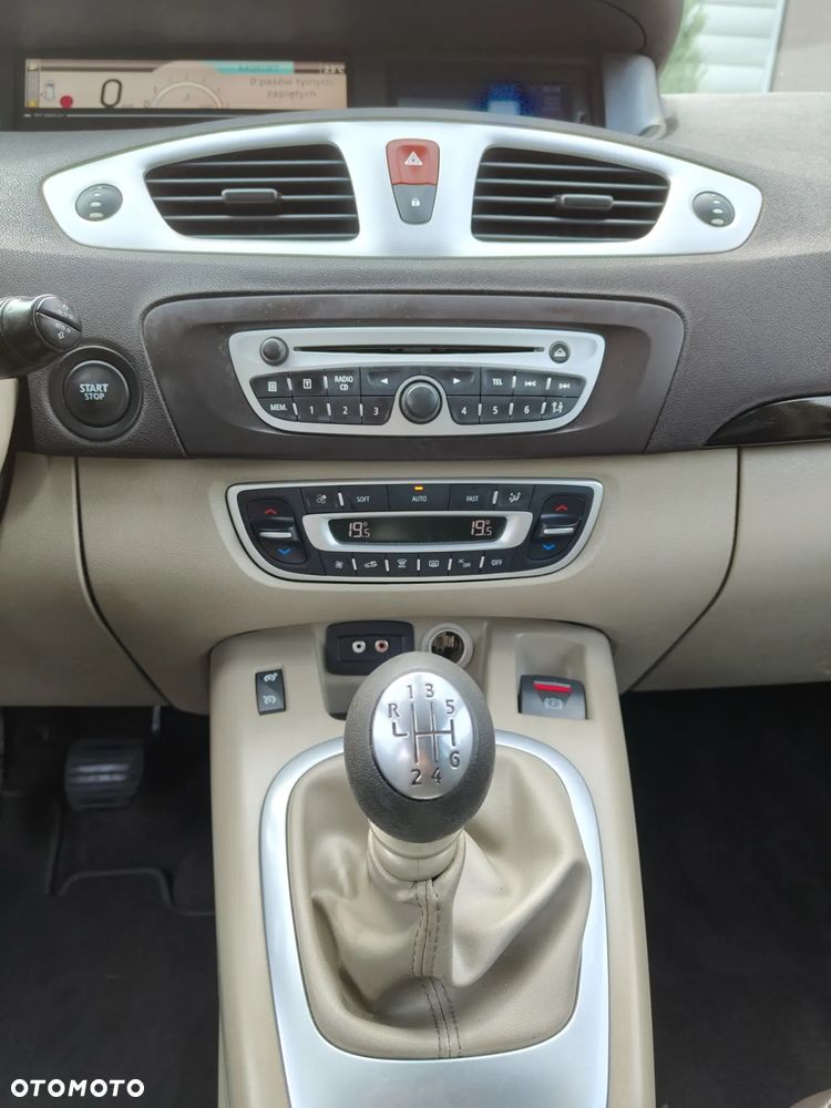 Renault Scenic 1.9 dCi Emotion Plus - 25