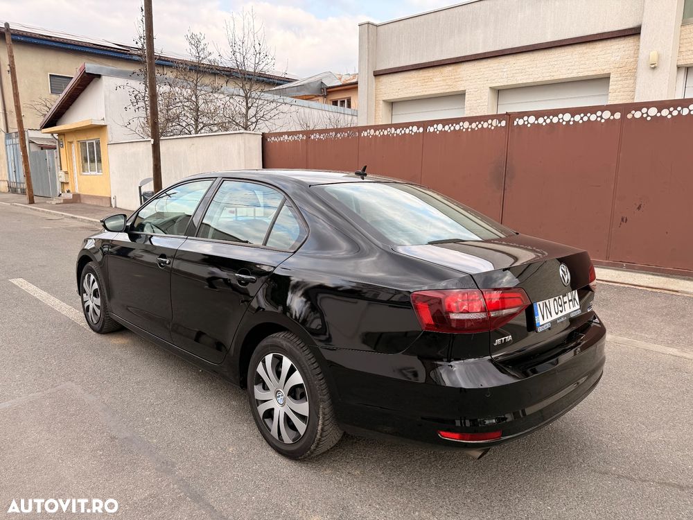 Volkswagen Jetta 1.2 TSI Comfortline - 4