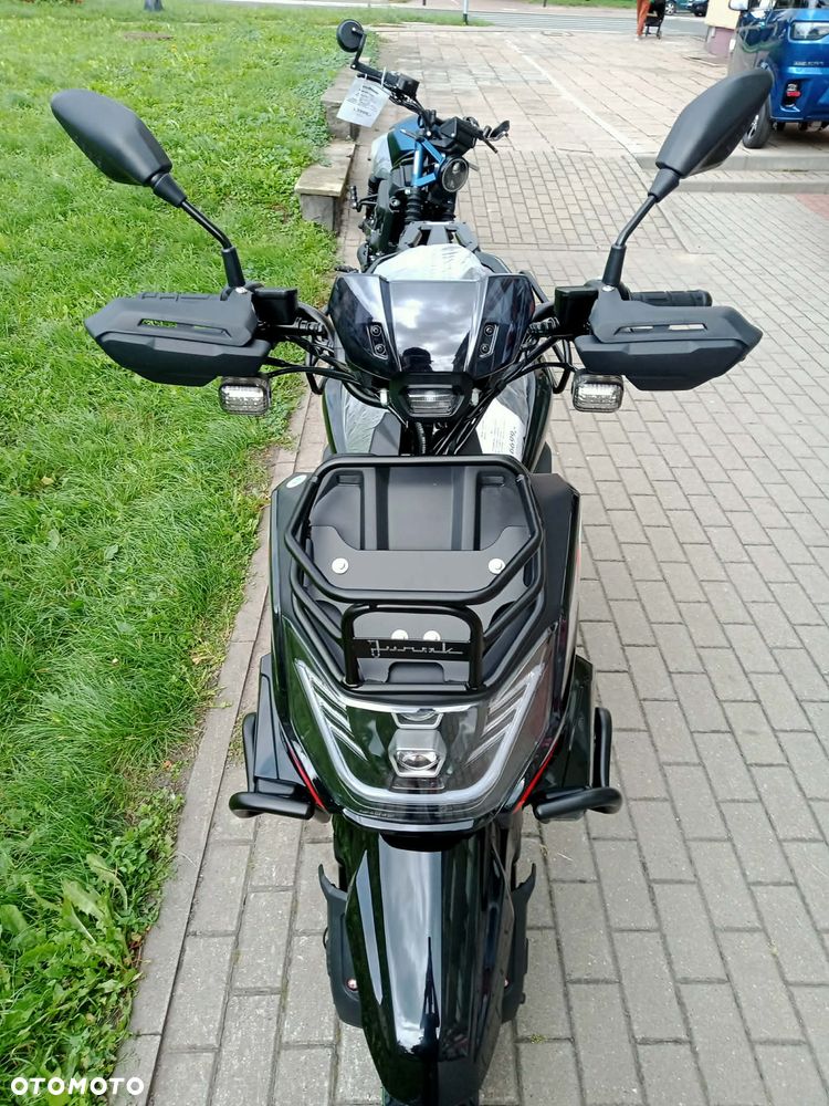 Junak Inny - 7