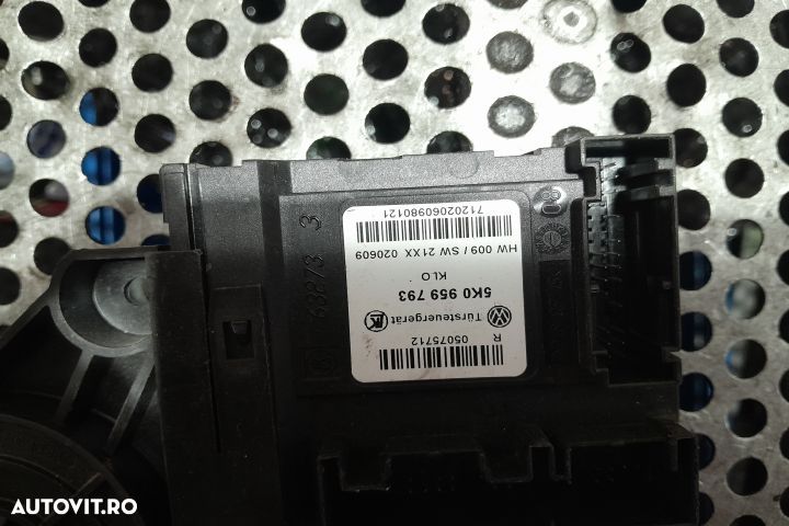 Motoras macara geam dreapta 5K0959701B / 5K0959793 Volkswagen VW Golf - 3
