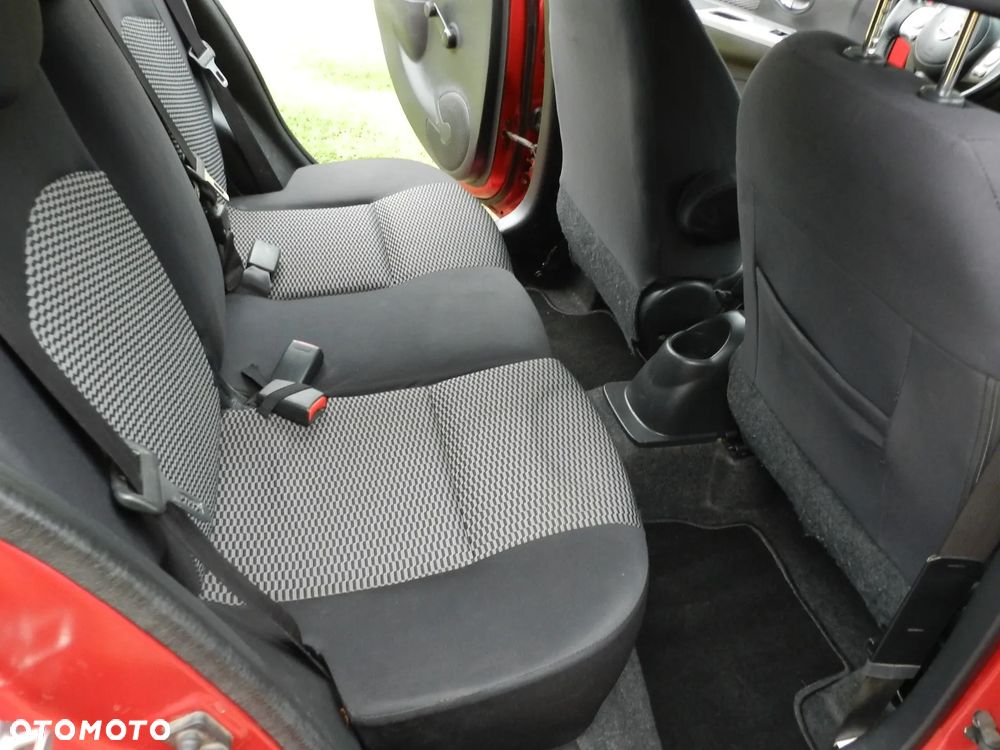 Nissan Micra - 17