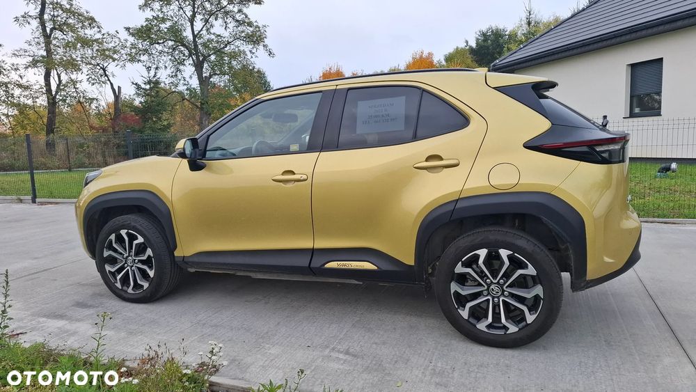 Toyota Yaris 2022 photo 2
