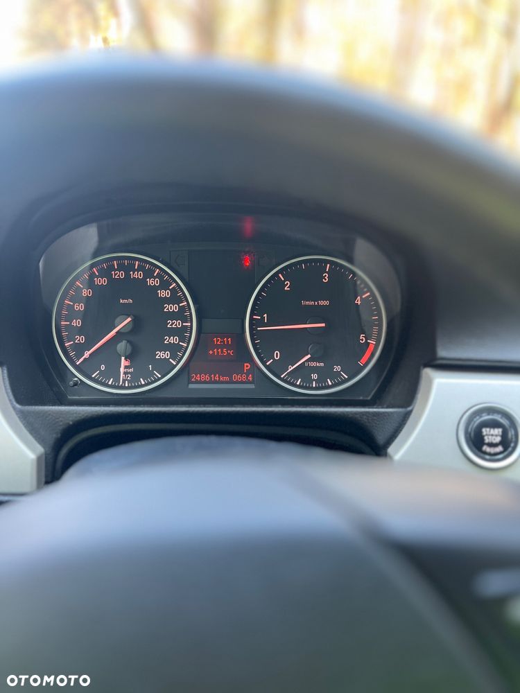 BMW Seria 3 318d DPF - 11