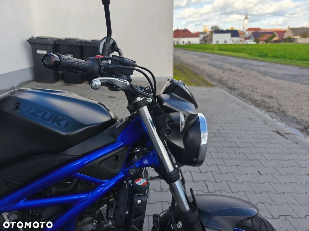 Suzuki SV - 19