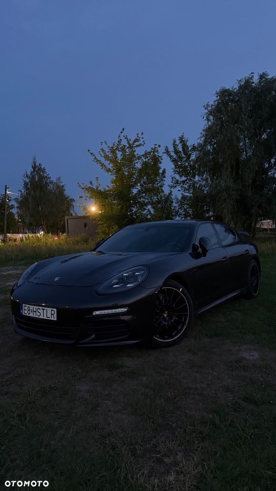 Porsche Panamera PDK - 12