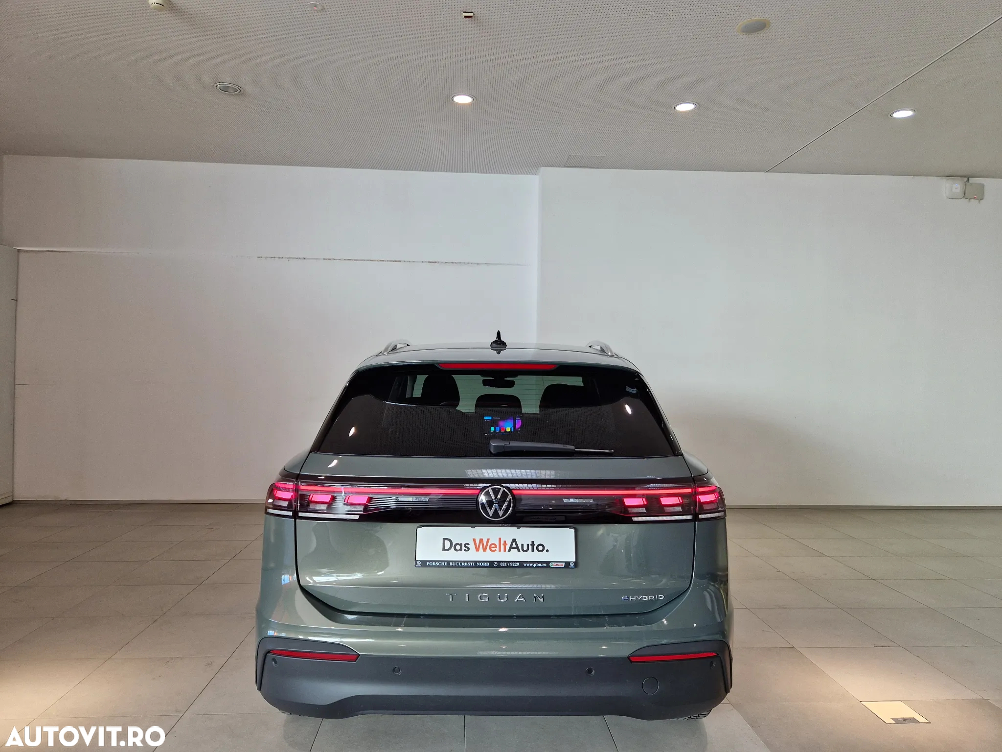 Volkswagen Tiguan - 8