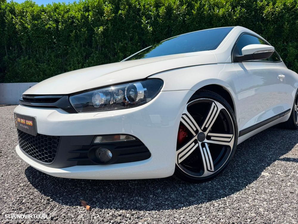 VW Scirocco 2.0 TDI Sport DSG - 19