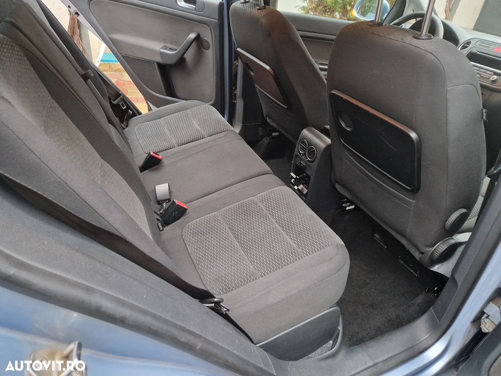 Volkswagen Golf 1.6 TDI DPF BlueMotion Technology Style - 10