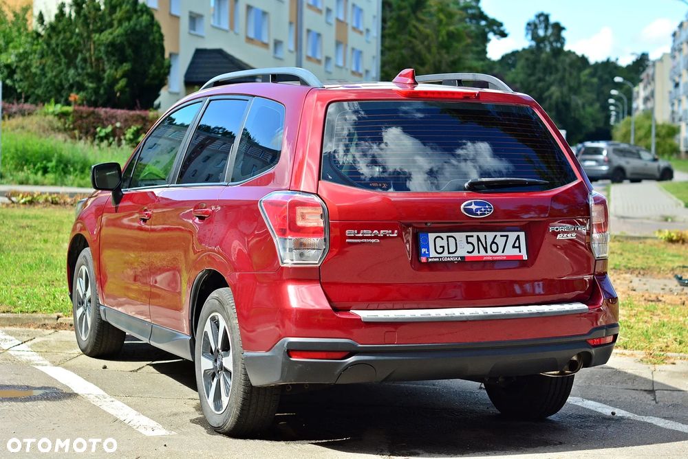 Subaru Forester 2.0 i Active Lineartronic - 4