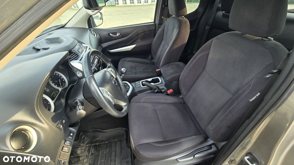 Nissan Navara - 25