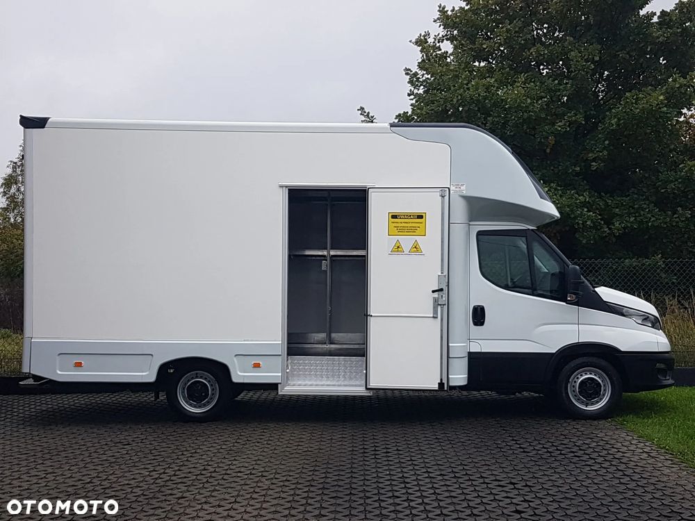 Iveco DAILY KONTENER NISKOPODŁOGOWY 4,43x2,23x2,43 SKLEP FOODTRUCK BAR KLIMA KONIOWÓZ KAMPER - 23
