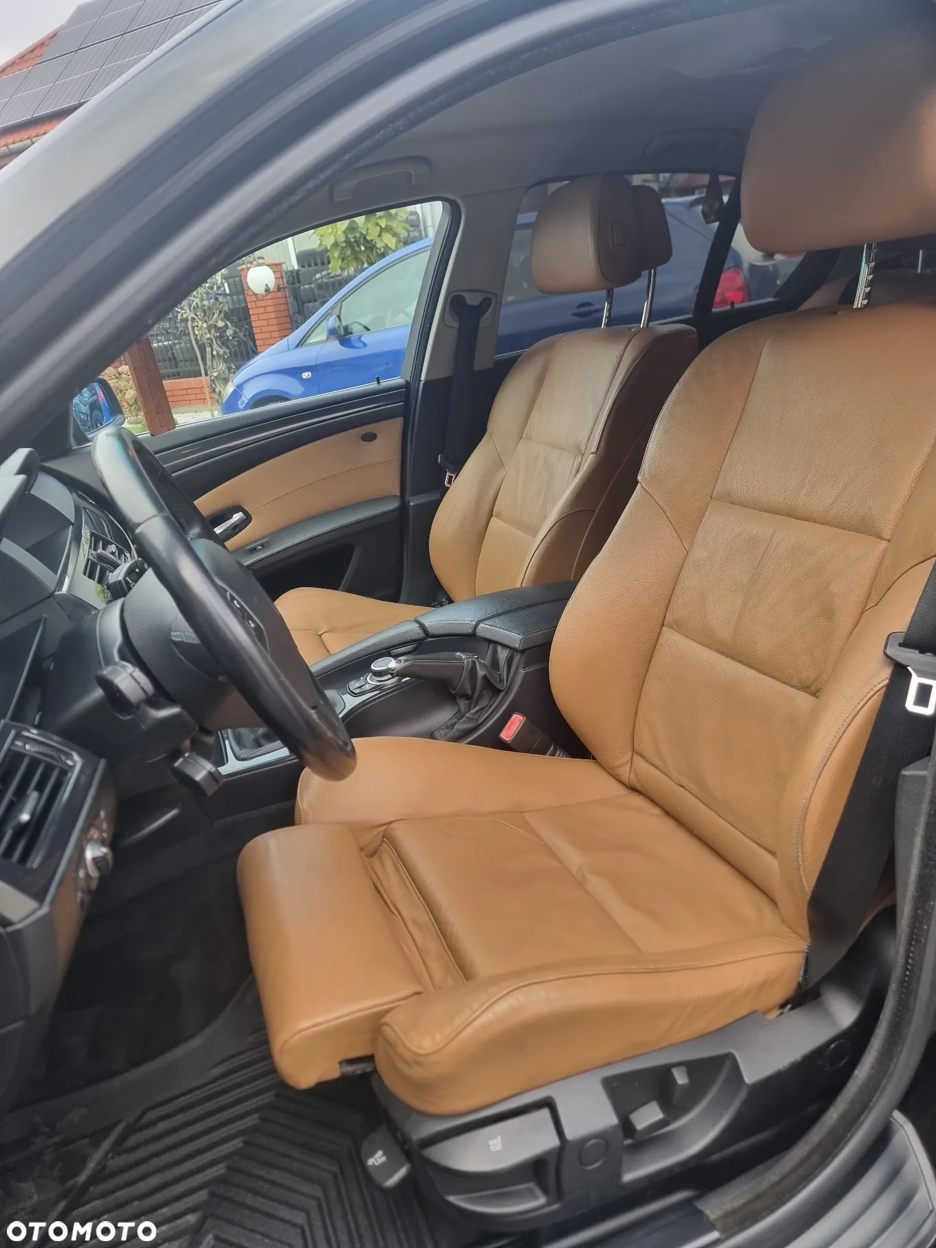 BMW Seria 5 520i - 24