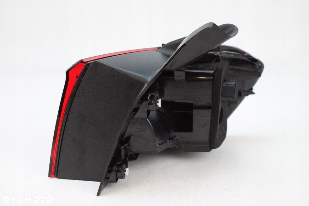 VW PASSAT B8 KOMBI LIFT LAMPA LEWY TYŁ LED 3G9945095G - 3