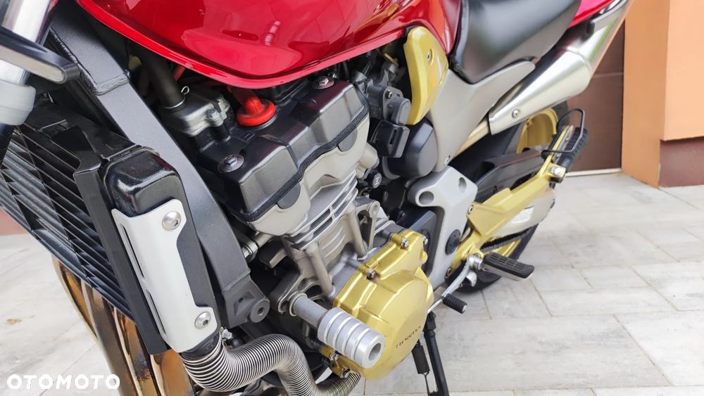 Honda Hornet - 4