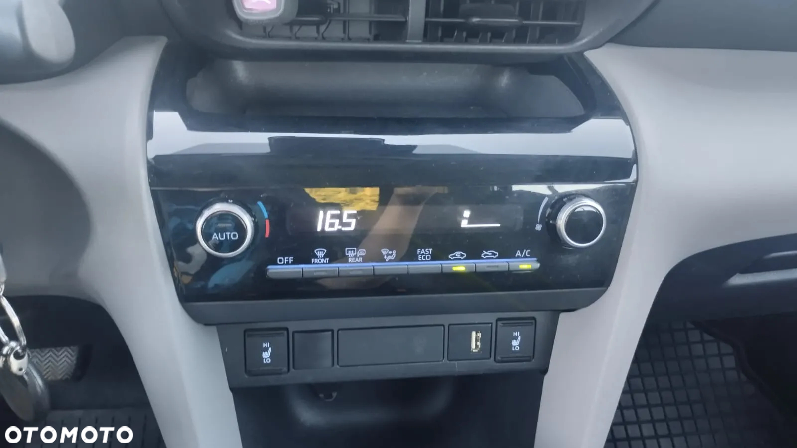Toyota Yaris Cross Hybrid 1.5 Comfort - 10