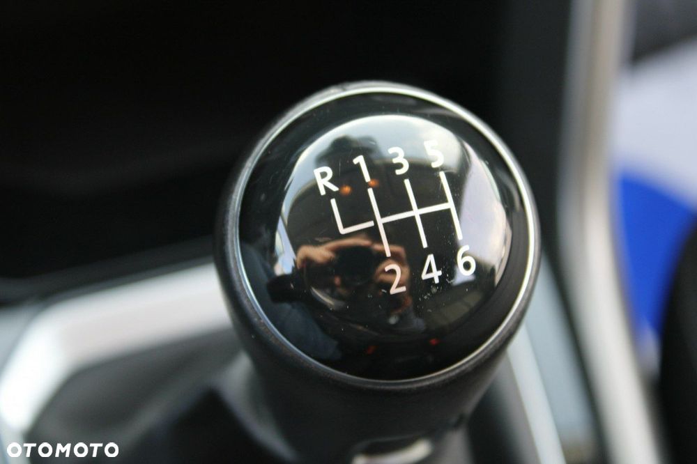 Volkswagen T-Roc - 31