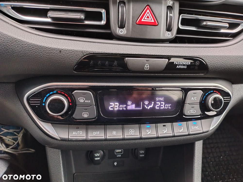 Hyundai i30 - 27