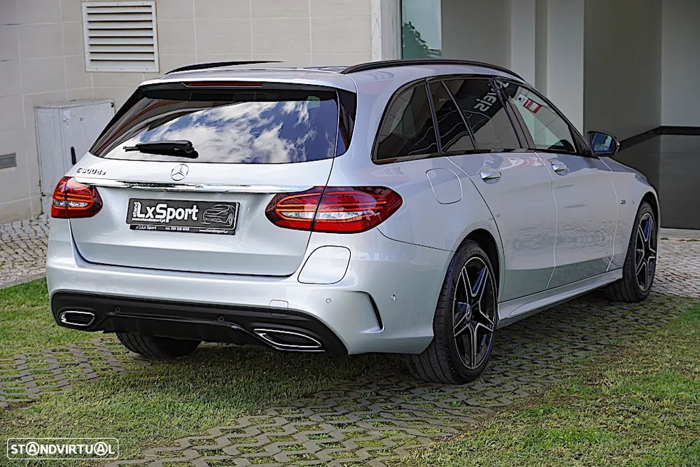 Mercedes-Benz C 300 de AMG Line - 9