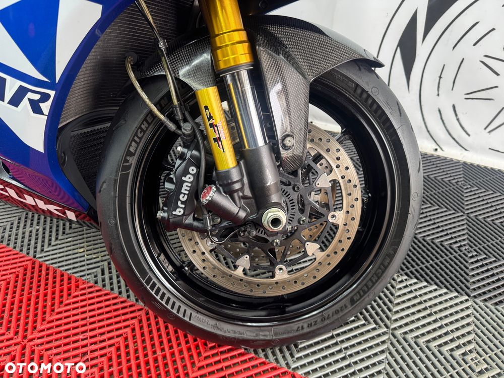 Suzuki GSX-R - 38