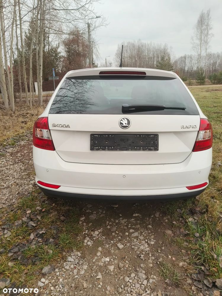 Skoda RAPID - 4