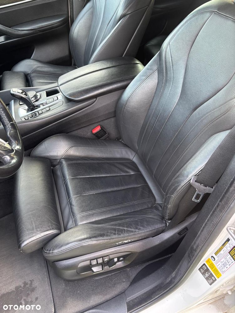 BMW X6 xDrive35i - 11