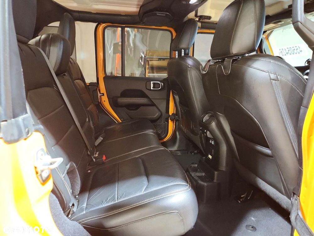 Jeep Wrangler Unlimited 3.6 Automatik Sahara - 13