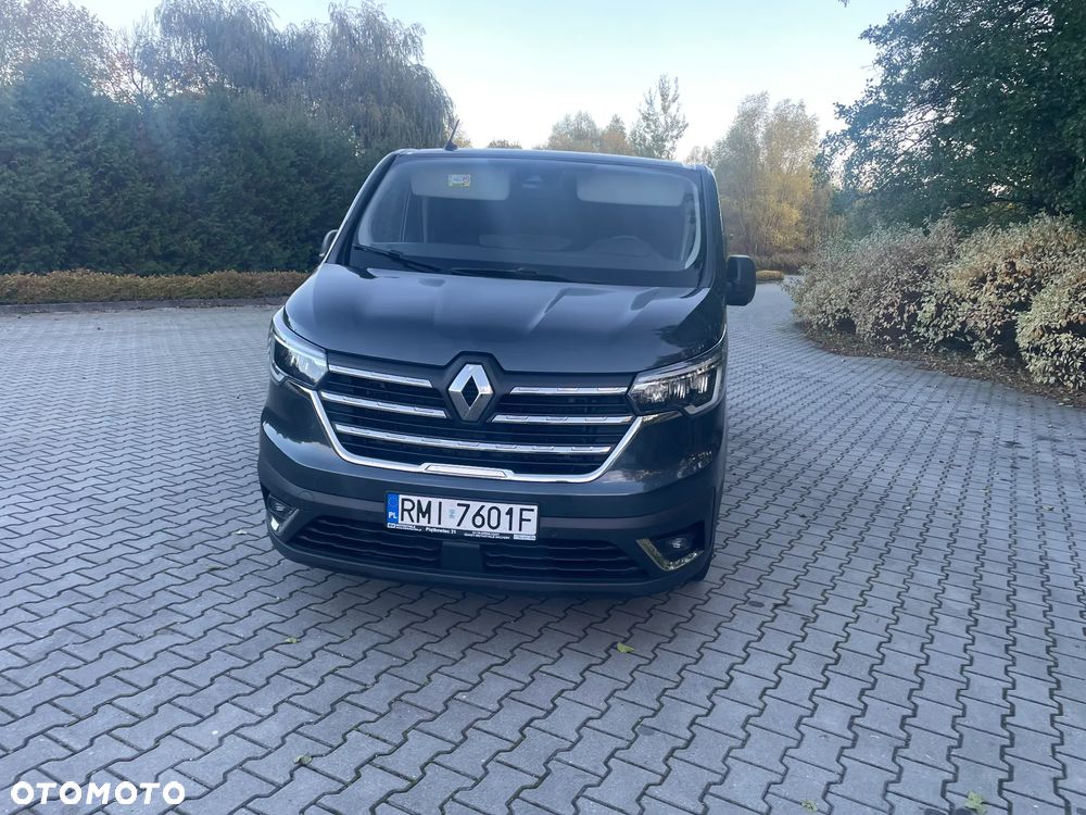 Renault Trafic 2022 photo 2