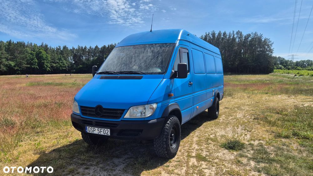 Mercedes-Benz Sprinter - 1