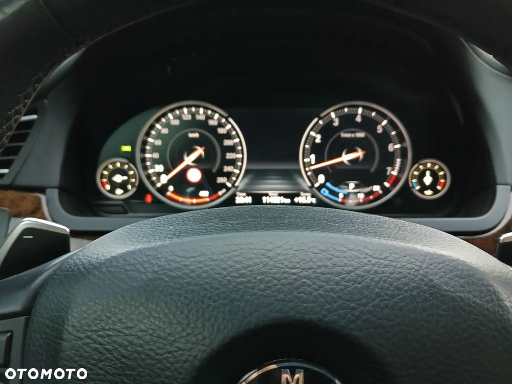 BMW Seria 7 - 34