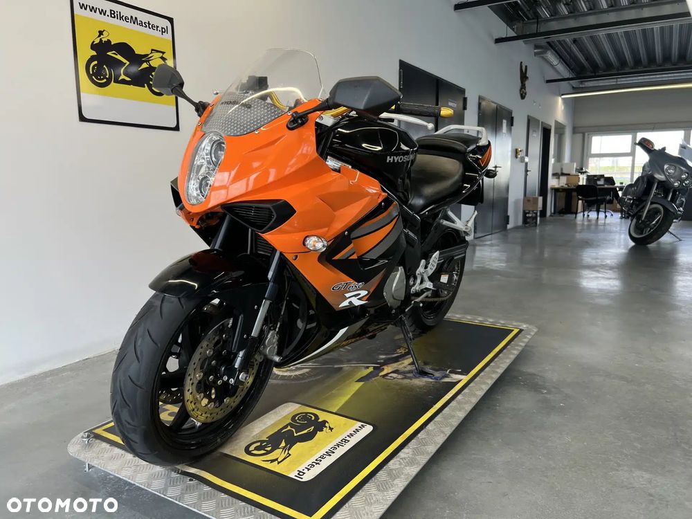 Hyosung GT Comet - 17