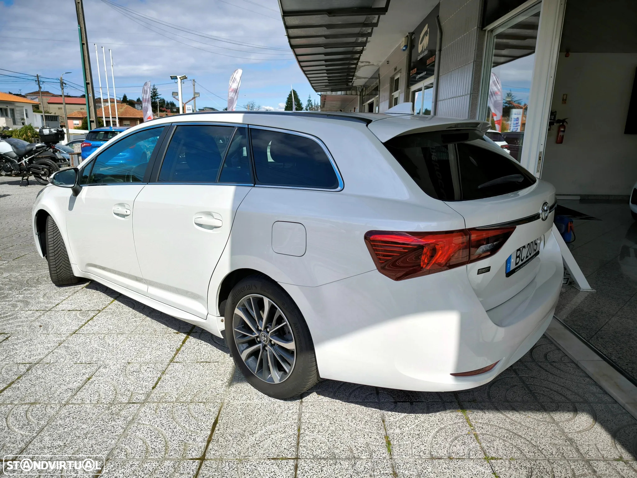Toyota Avensis Touring Sports 1.6 D-4D Exclusive +P.Business - 3