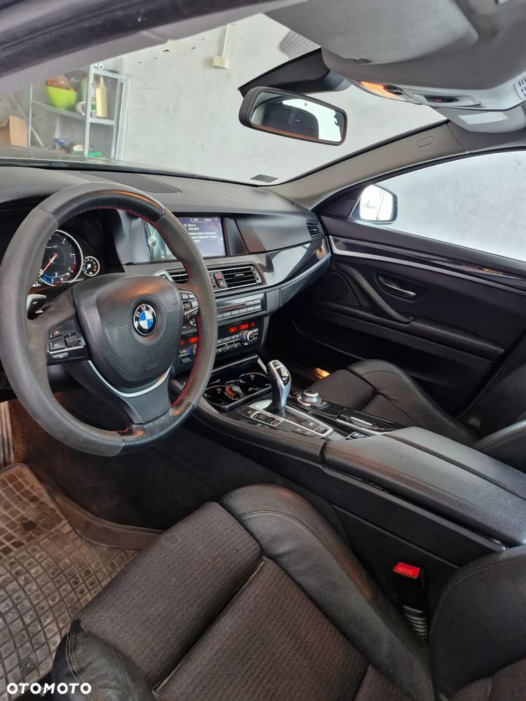 BMW Seria 5 525d xDrive Modern Line - 7