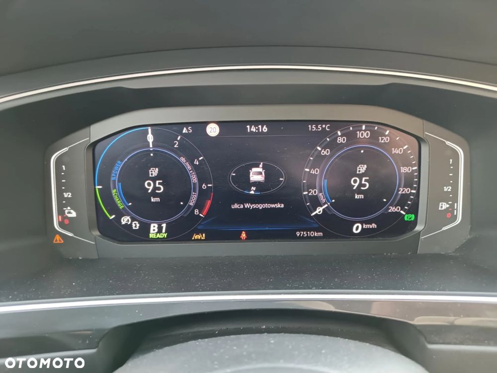 Volkswagen Tiguan - 11