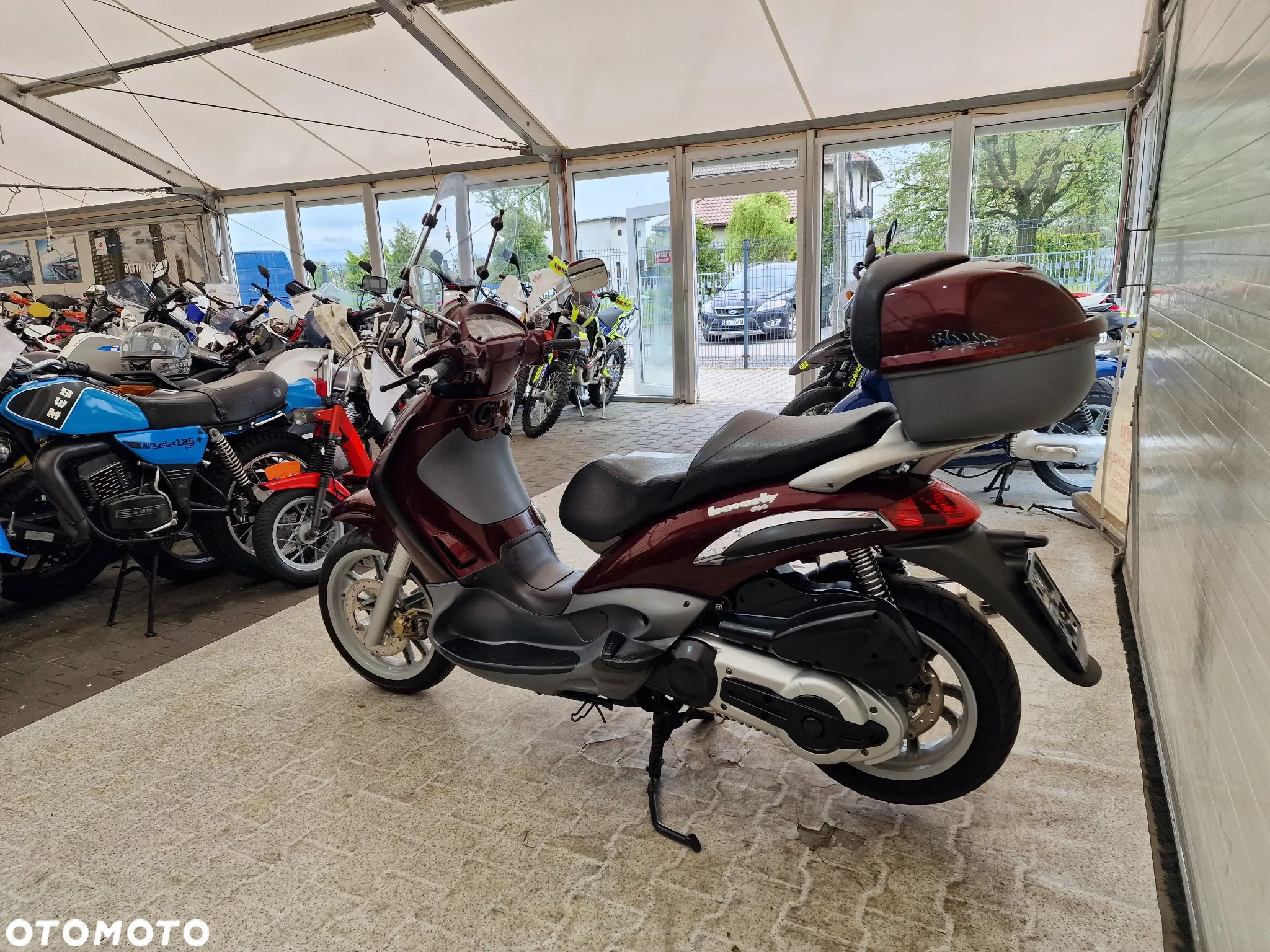 Piaggio Beverly - 21