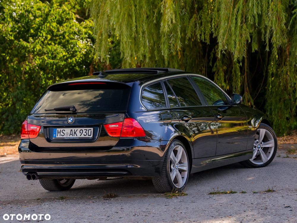 BMW Seria 3 325i Edition Exclusive - 9