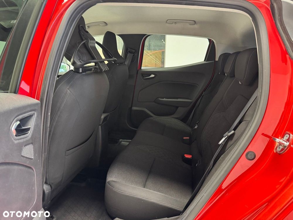 Renault Clio - 8