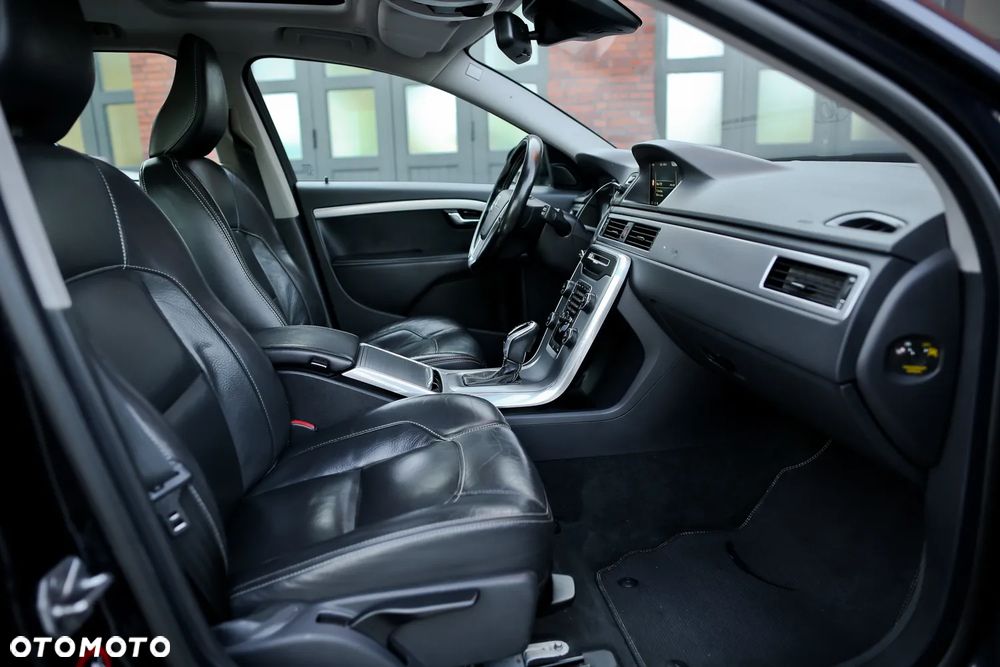 Volvo V70 D4 Geartronic Linje Svart - 25