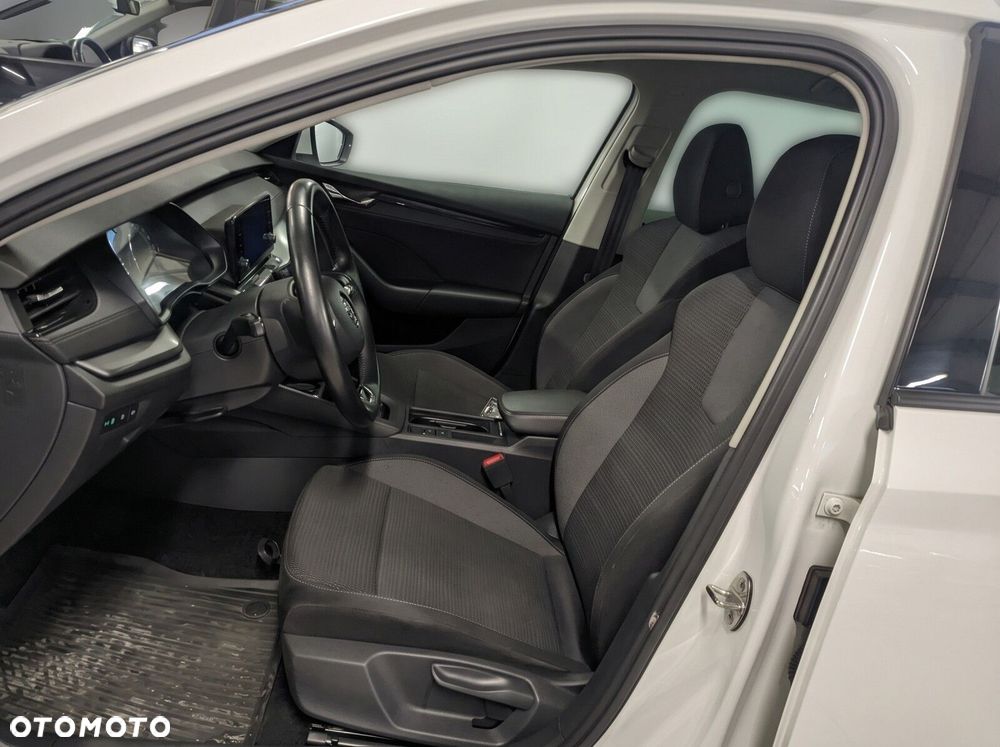 Skoda Octavia 2021 photo 3